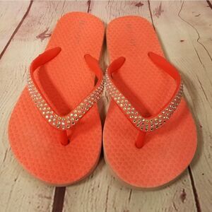 Old Navy flipflops 12/13